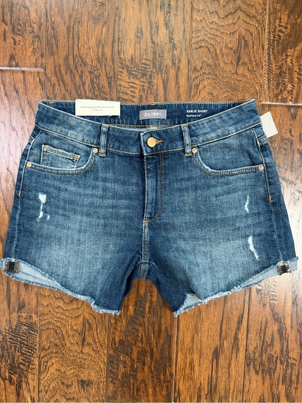 DL1961 Karlie Short Boyfriend Sz 27 Women's Distressed Mid-Rise Jean S